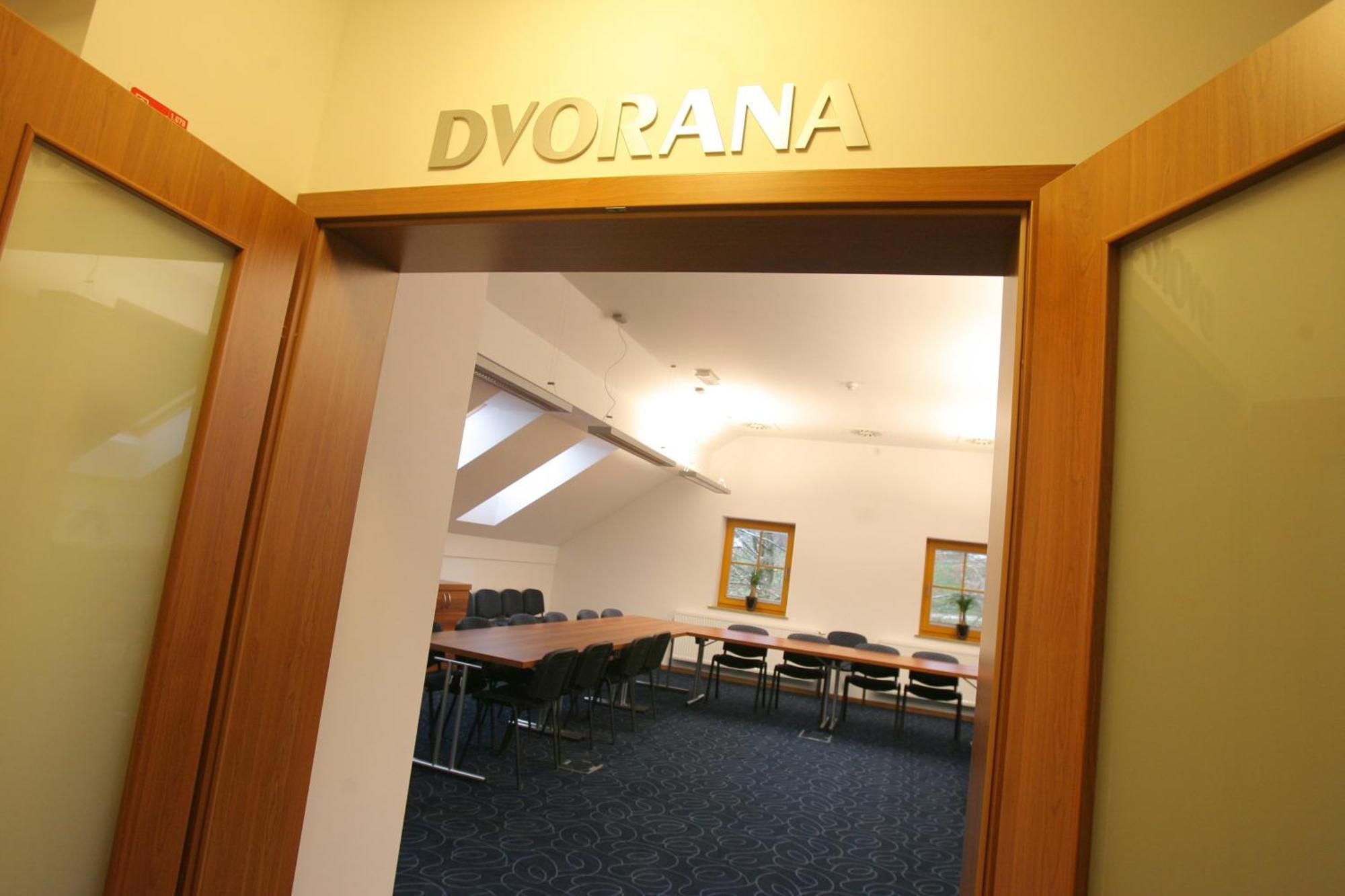 Domacija Vodnik & Apartments Церклє-на-Горенськем Екстер'єр фото