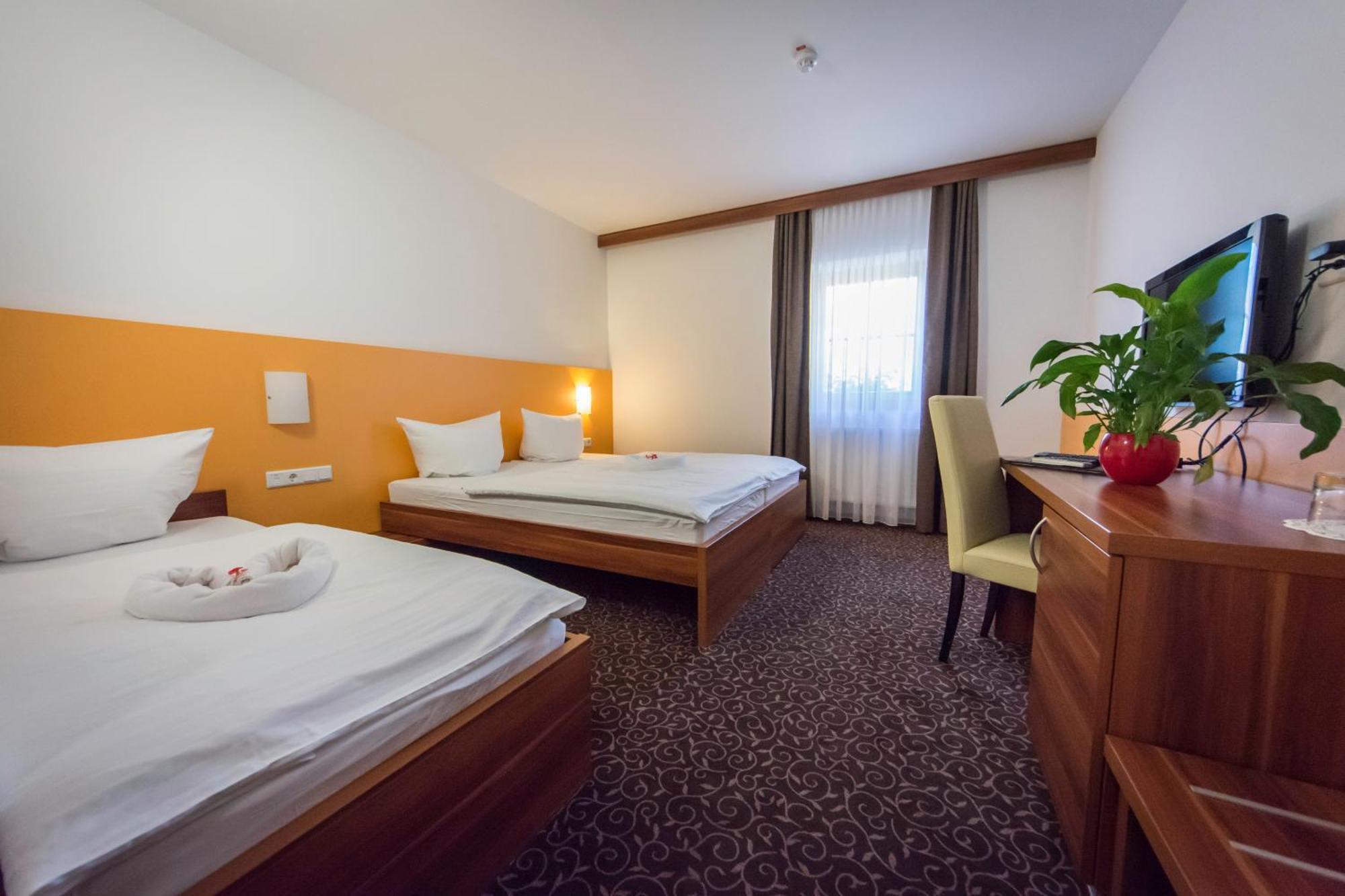 Domacija Vodnik & Apartments Церклє-на-Горенськем Екстер'єр фото