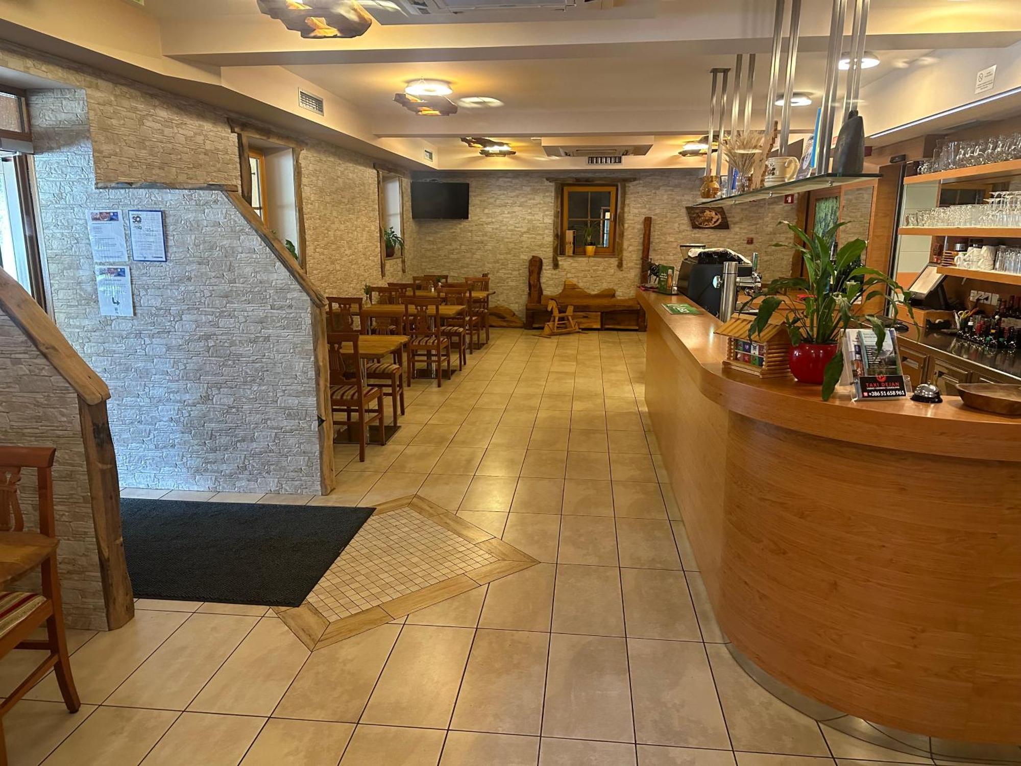 Domacija Vodnik & Apartments Церклє-на-Горенськем Екстер'єр фото
