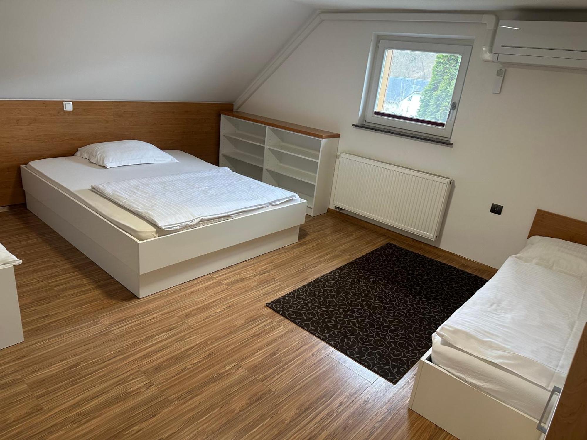 Domacija Vodnik & Apartments Церклє-на-Горенськем Екстер'єр фото