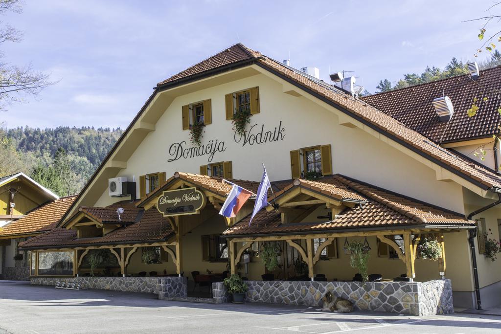 Domacija Vodnik & Apartments Церклє-на-Горенськем Екстер'єр фото