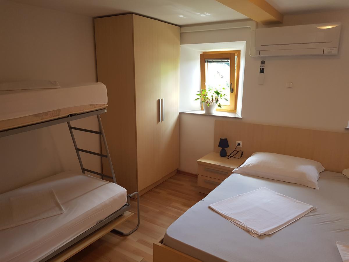 Domacija Vodnik & Apartments Церклє-на-Горенськем Екстер'єр фото